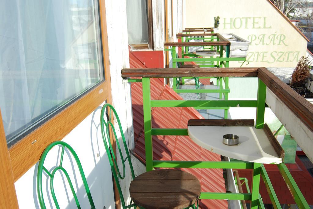 Hotel Paar Szieszta Gyor Ruang foto