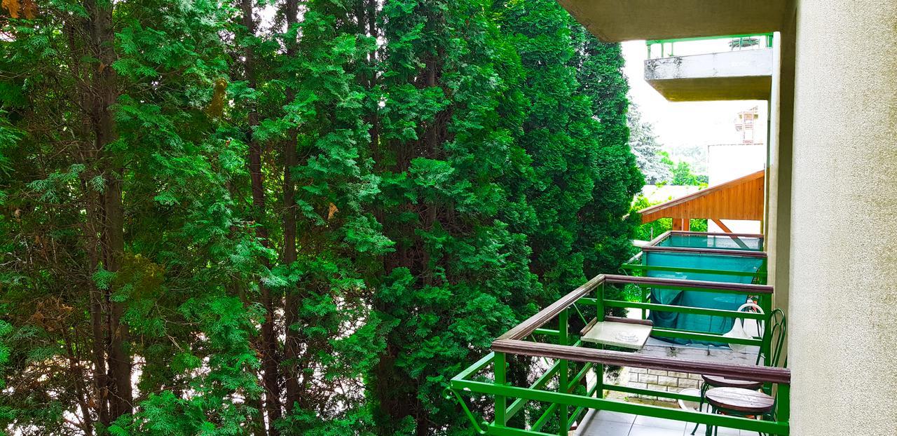 Hotel Paar Szieszta Gyor Bagian luar foto
